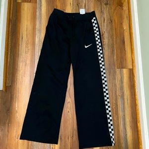 Nike straight leg sweatpants
